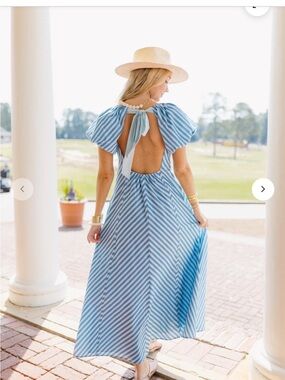 vestique Blue and White Striped Open-Back Maxi Dress